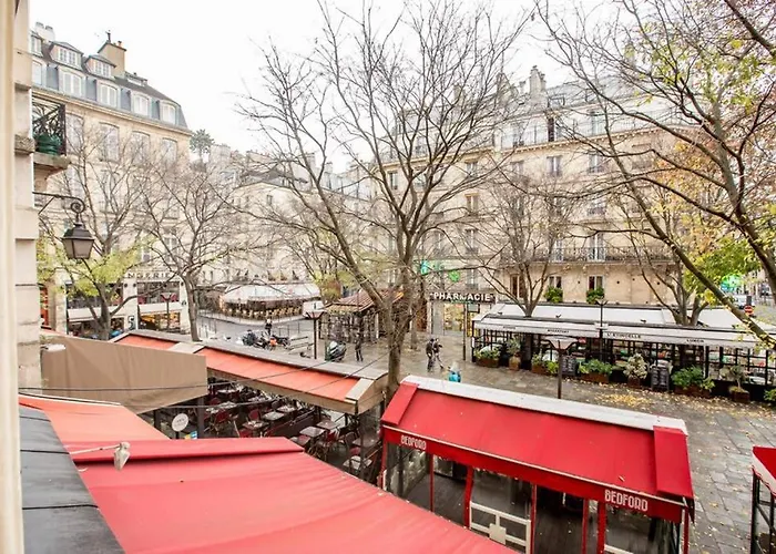 Charming Le Marais Retro